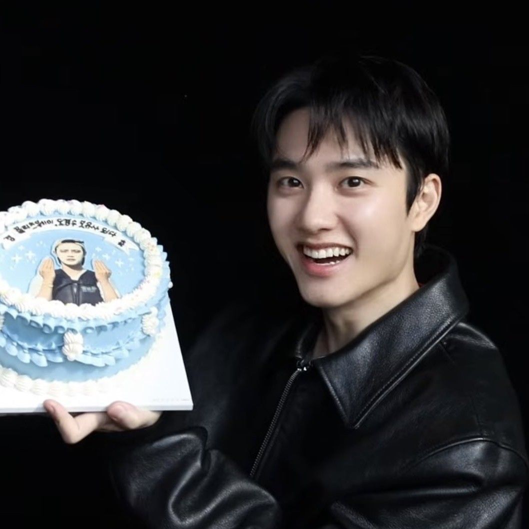 Foto aktivitas terbaru D.O. (EXO)