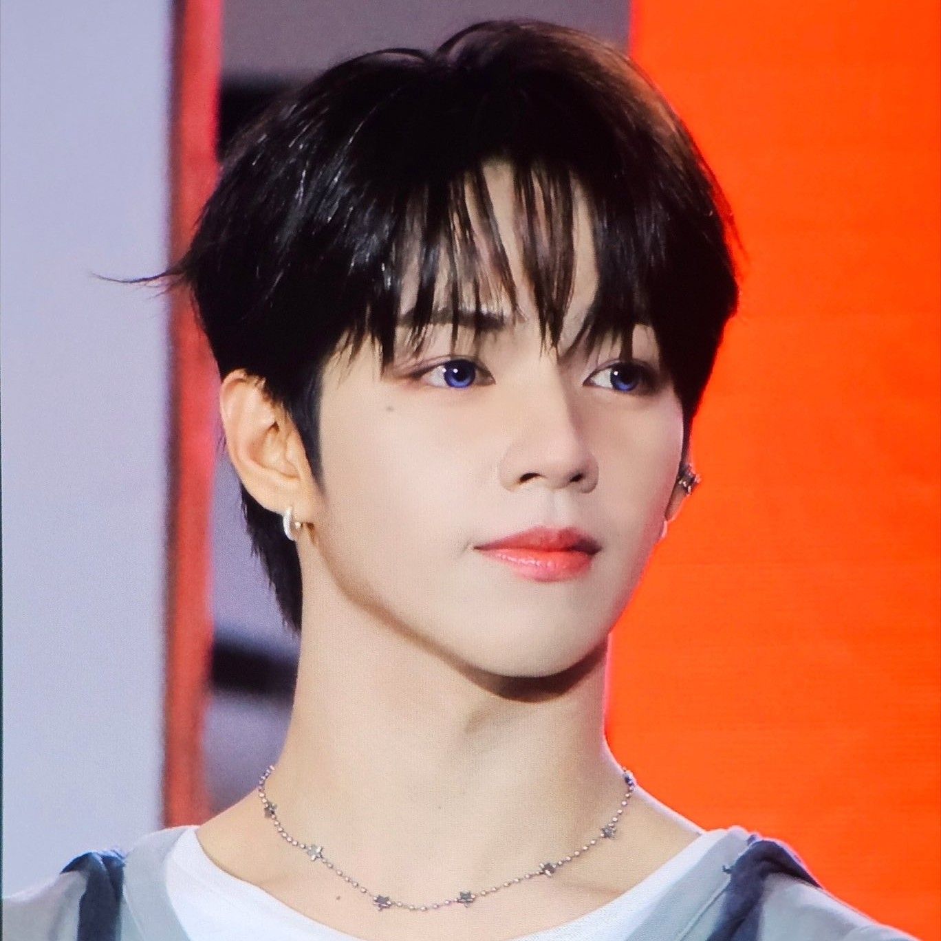 Behind-the-scenes cut of JL (AHOF)