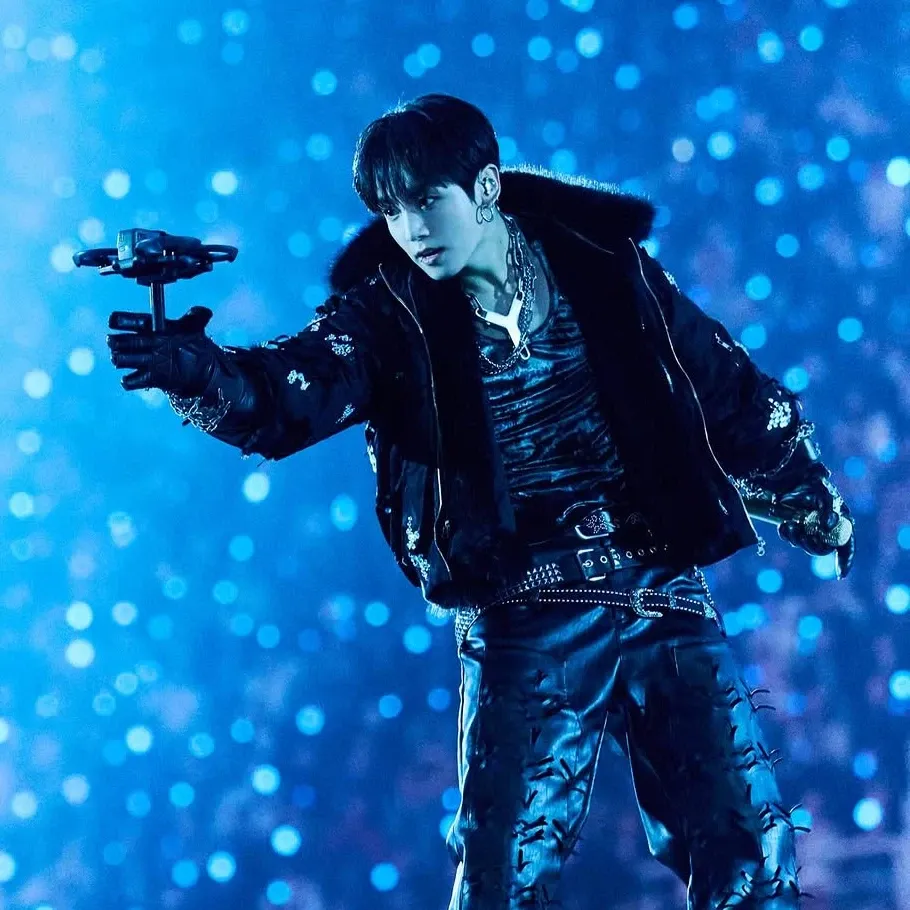 A moment captured by Jungkook (BTS)'s fan