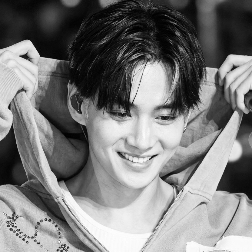 Foto terbaru V (BTS)