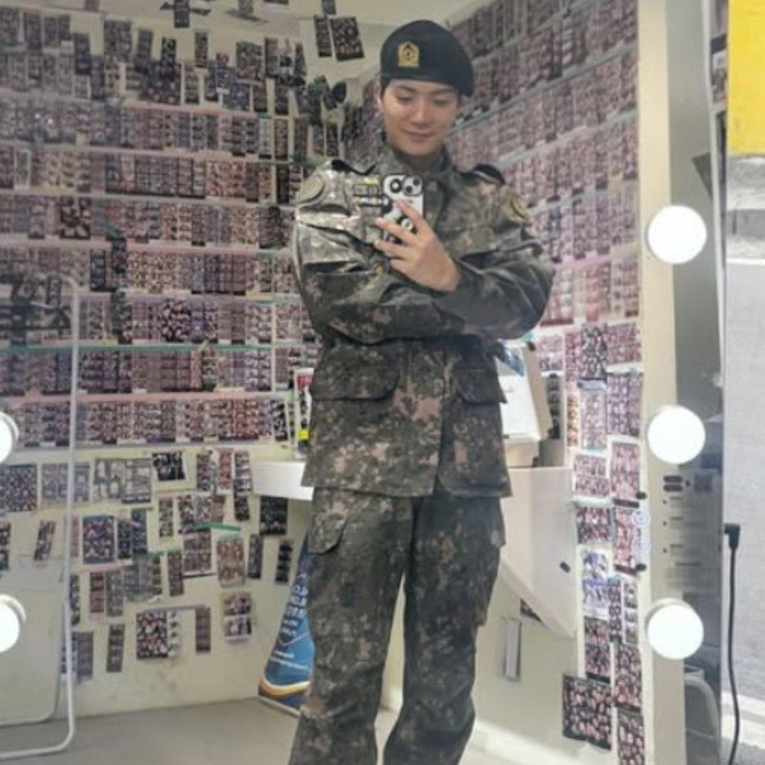 Behind-the-scenes cut of Kim Jonghyeon