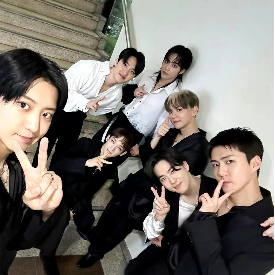 EXO의 비하인드 컷