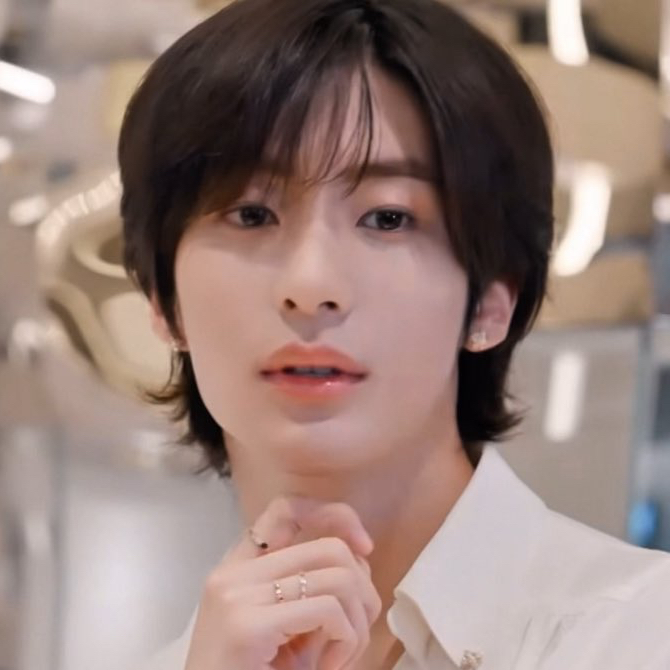 Behind-the-scenes cut of Anton (RIIZE)