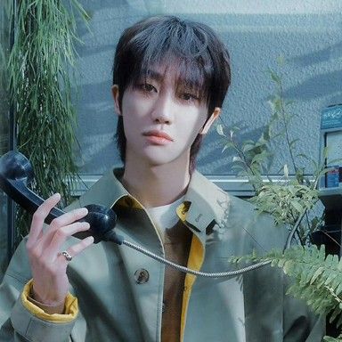 Behind-the-scenes cut of The 8 (SEVENTEEN)