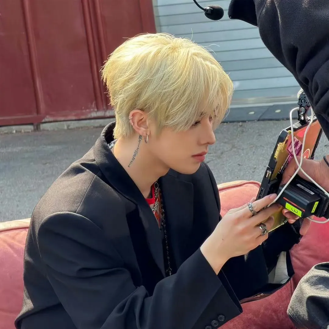 Ricky (AND2BLE)的幕后花絮