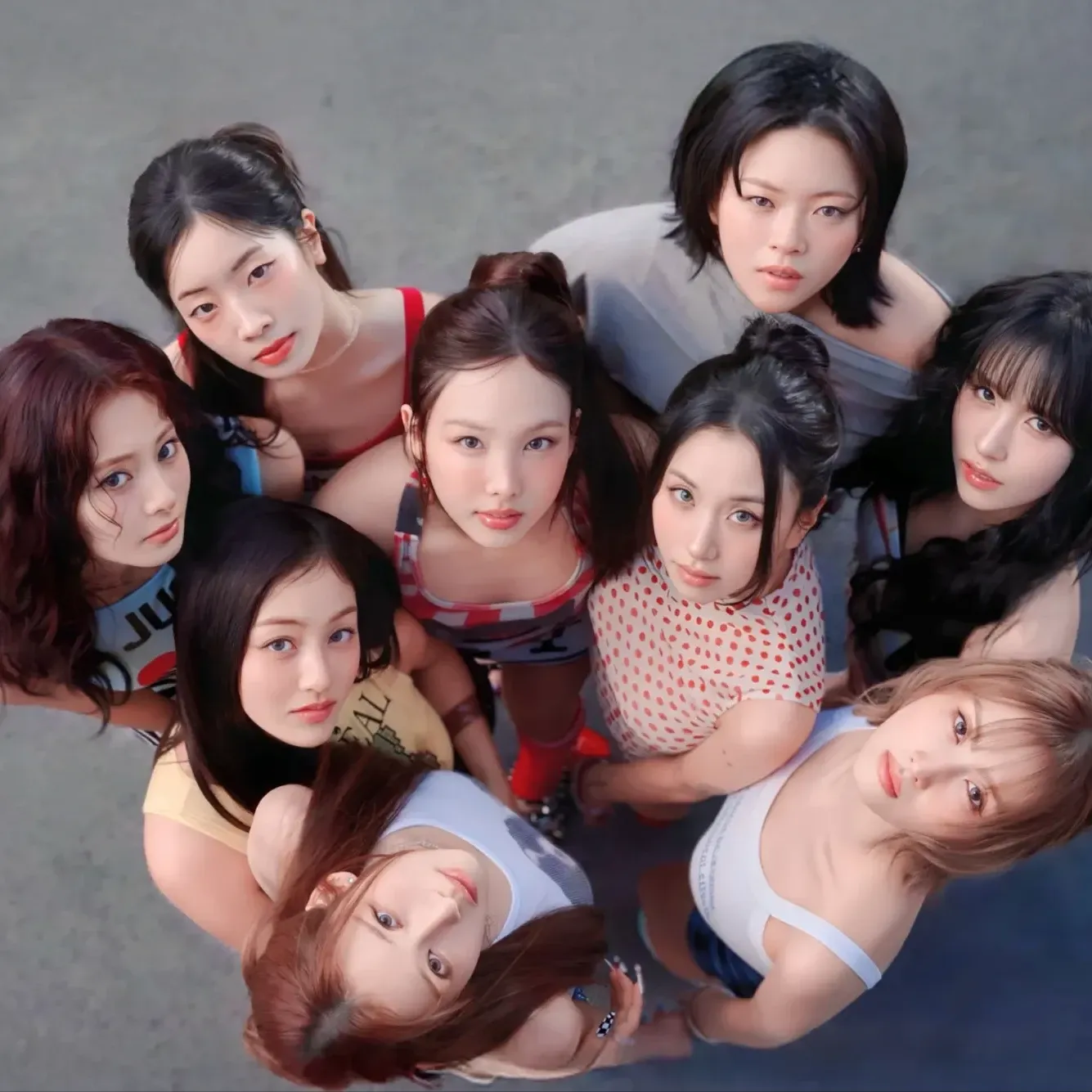 TWICE의 비하인드 컷