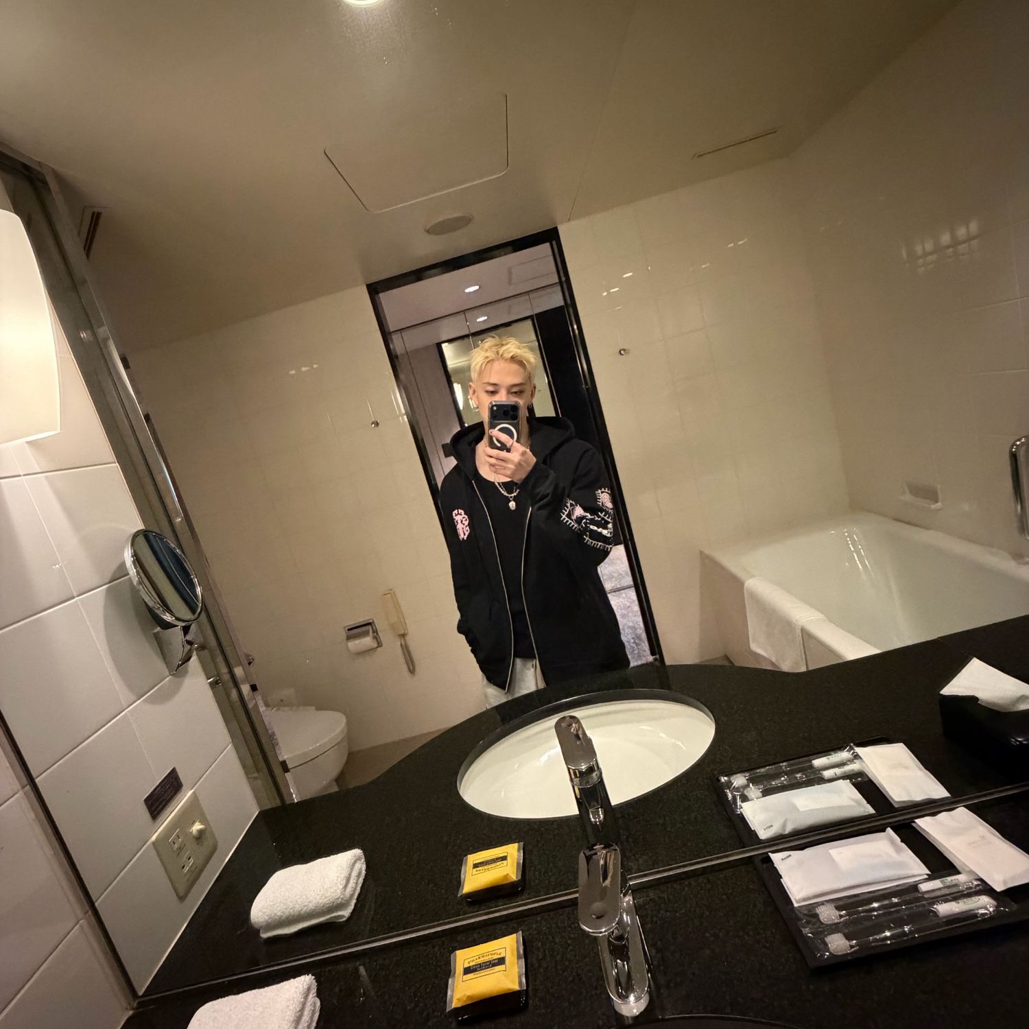 方灿 (Stray Kids)的幕后花絮