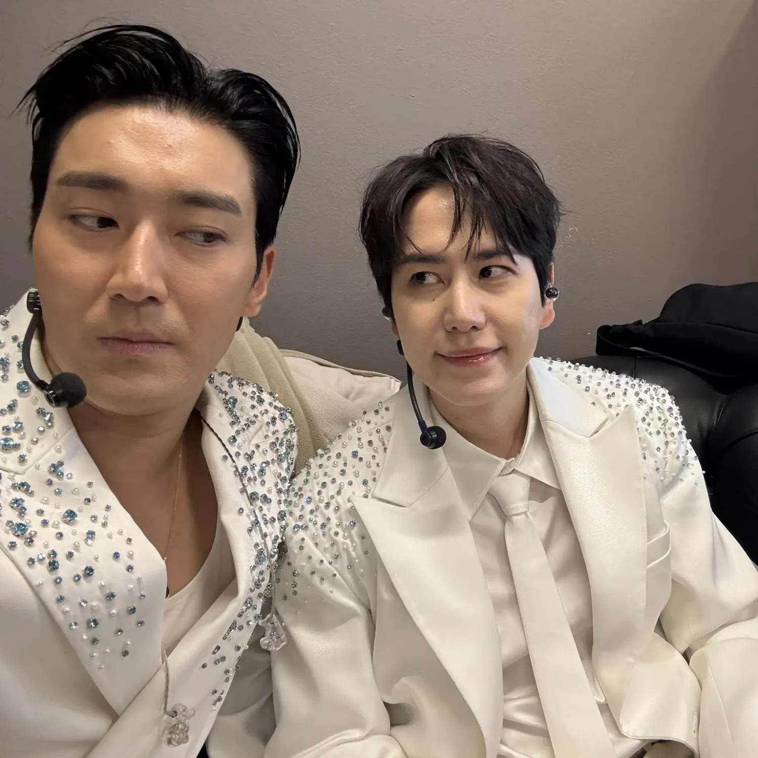Behind-the-scenes cut of Siwon (Super Junior)