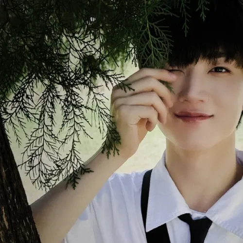 Latest photo of Hyeongseop (TEMPEST)