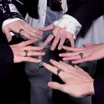 A moment captured by TOMORROW X TOGETHER's fan