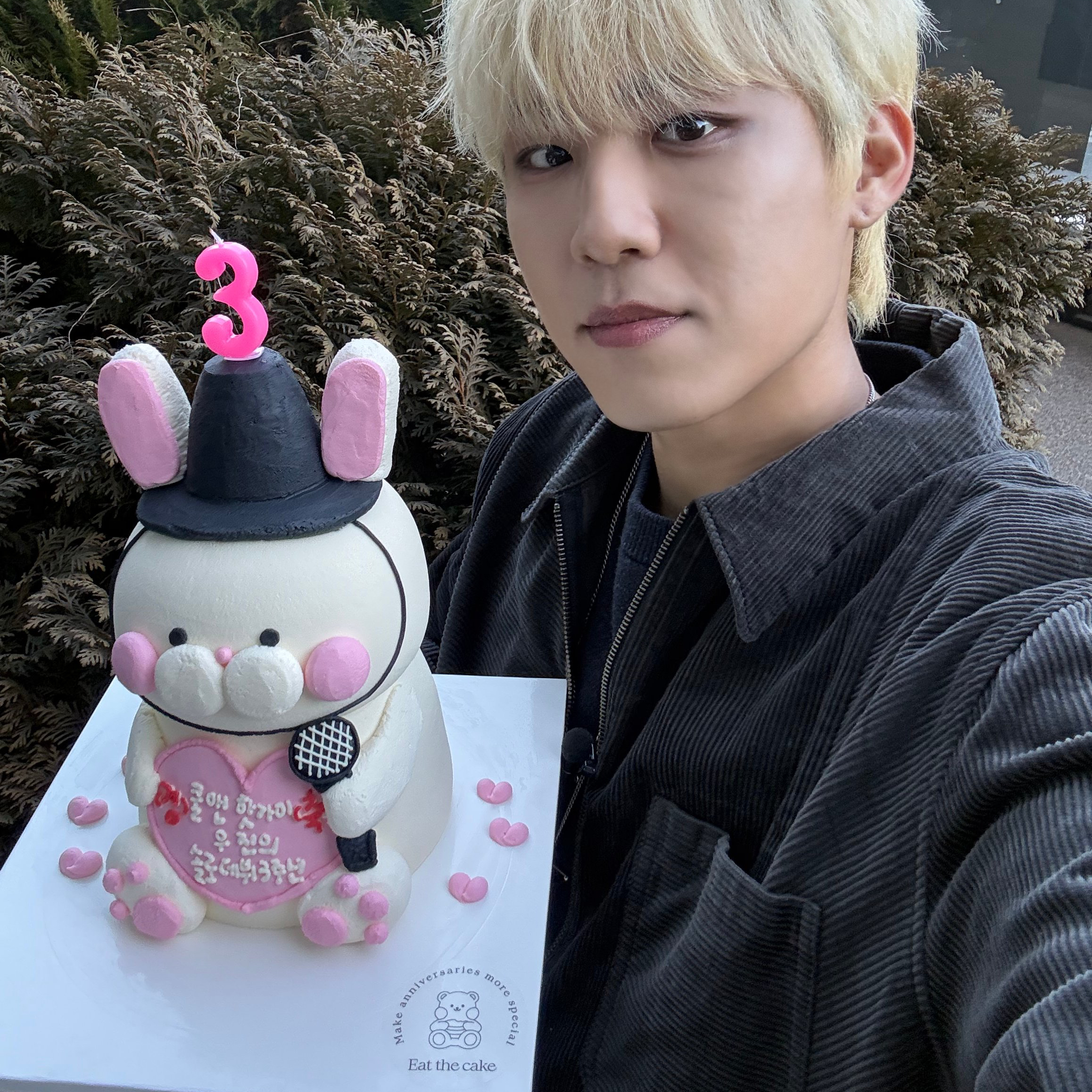 朴佑镇 (AB6IX)的幕后花絮