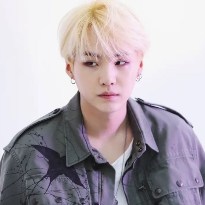 SUGA (BTS)の最新写真