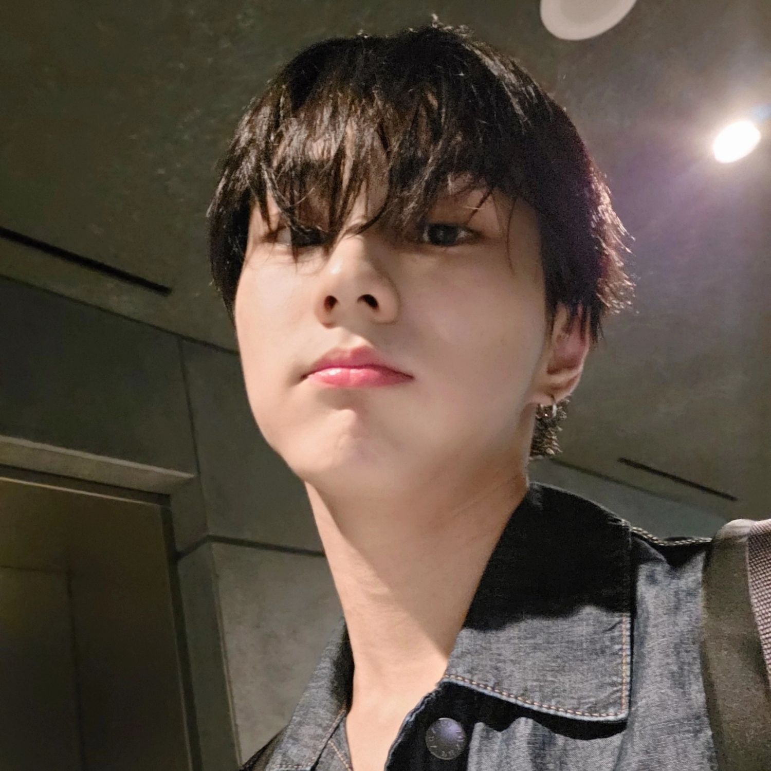 Behind-the-scenes cut of Jungwon (ENHYPEN)