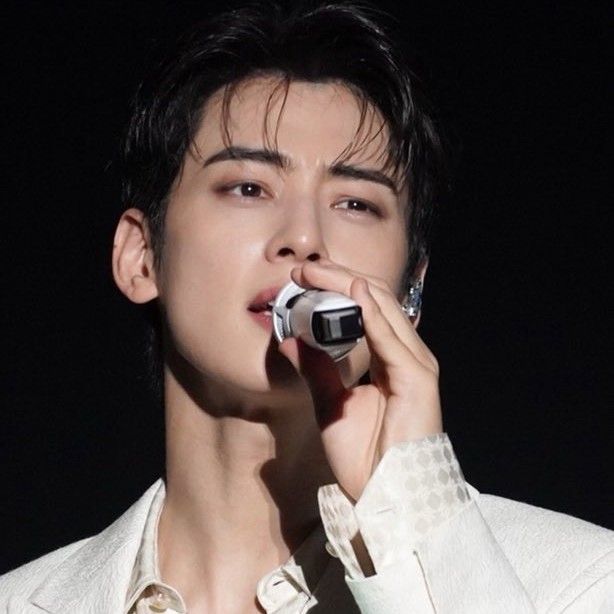 Behind-the-scenes cut of Eunwoo (ASTRO)