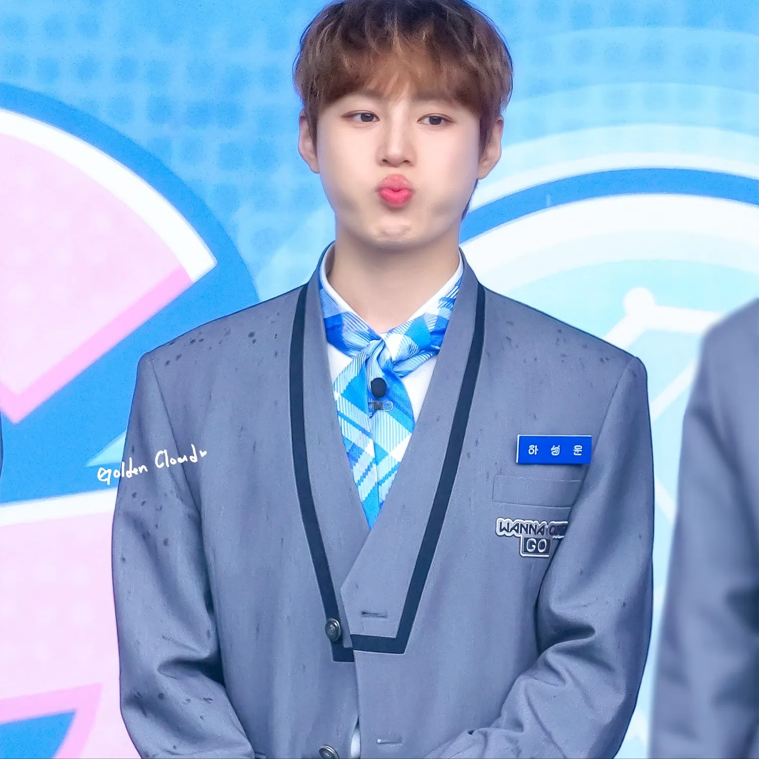 하성운의 비하인드 컷