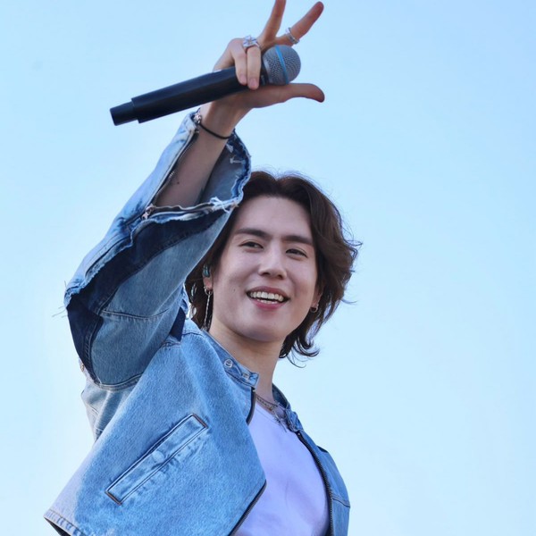 Signature photo of Yugyeom (GOT7) capturing their charm