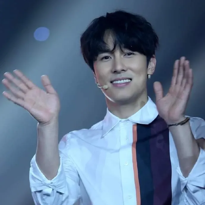 A moment captured by Kim Dongwan (SHINHWA)'s fan