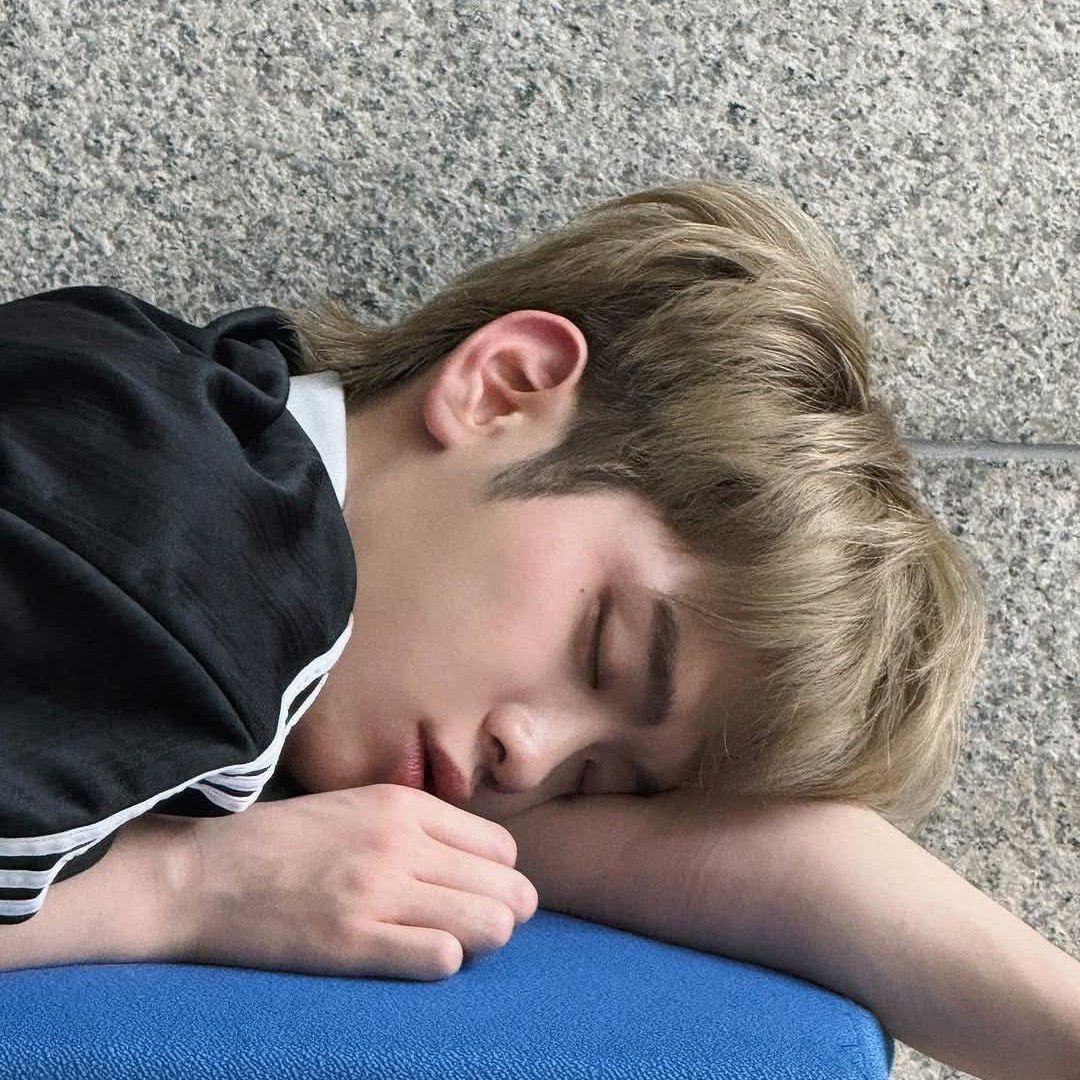 Latest photo of Kim Taerae (ZEROBASEONE)