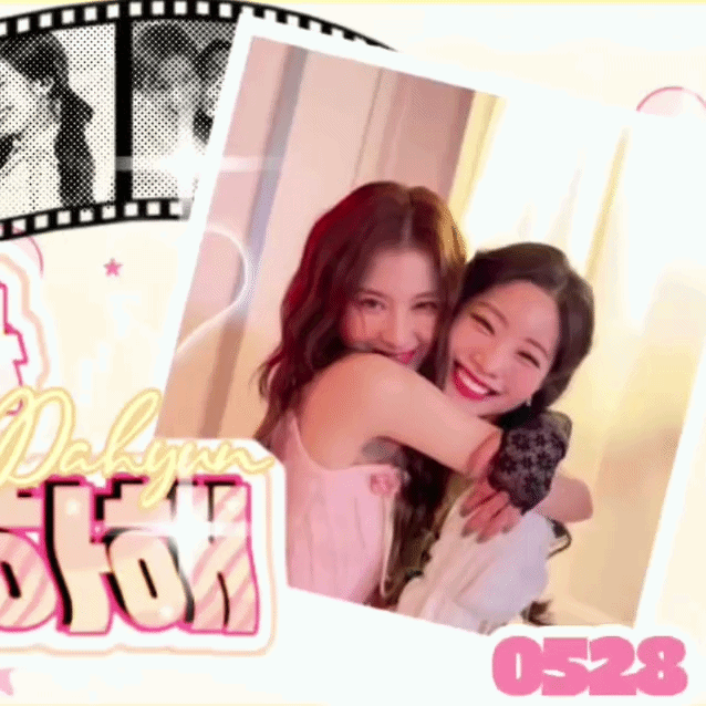 Potret di balik layar Sana (TWICE)