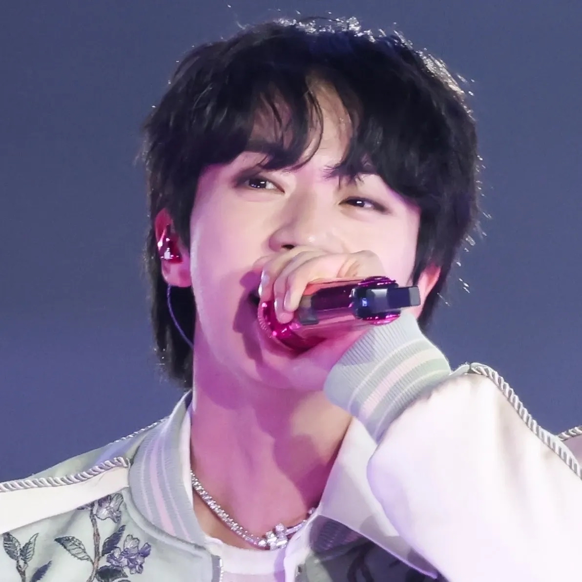 진 (방탄소년단)의 최신 사진