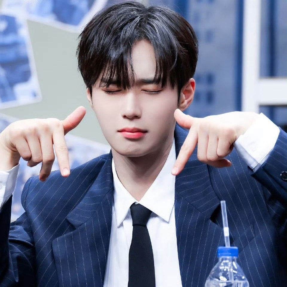 A moment captured by Kim Junseo (ALPHA DRIVE ONE)'s fan