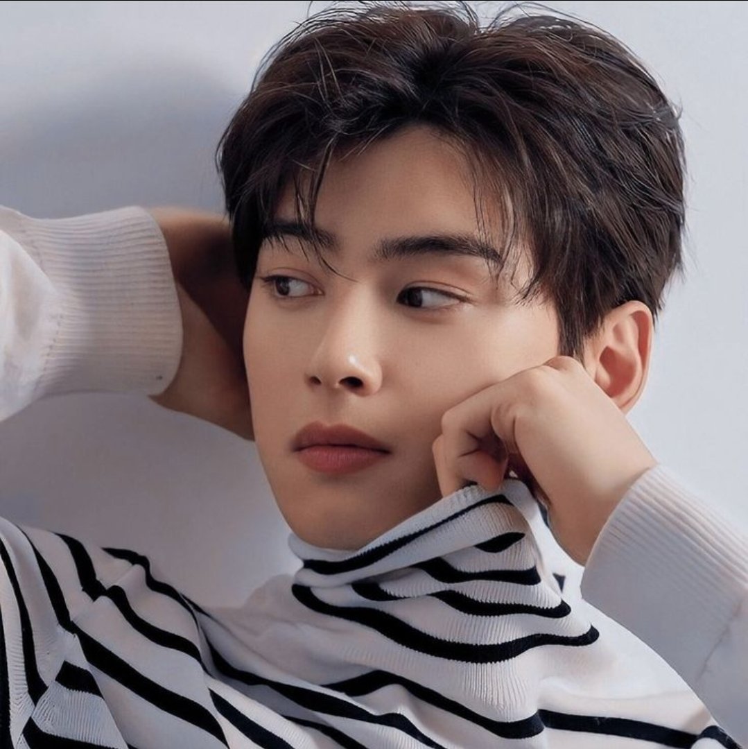 A moment captured by Eunwoo (ASTRO)'s fan