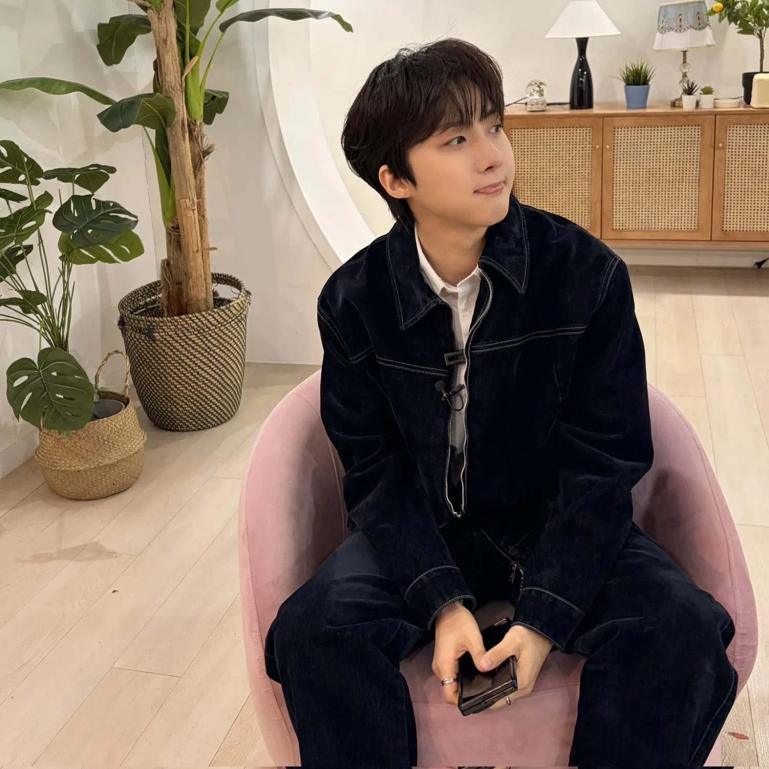 Latest photo of Hui (PENTAGON)