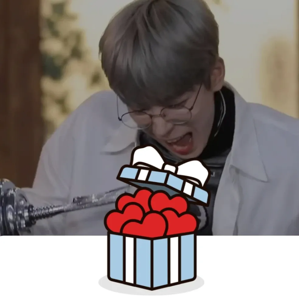 A moment captured by Wonwoo (SEVENTEEN)'s fan