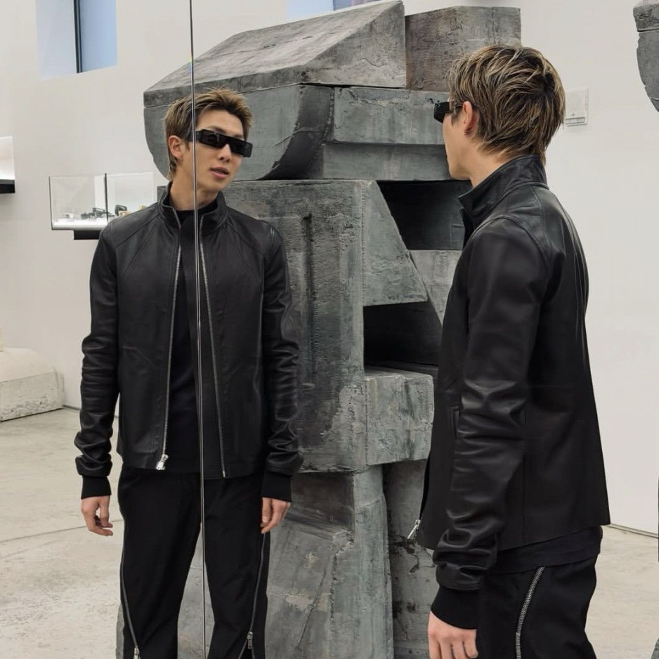 Behind-the-scenes cut of RM (BTS)