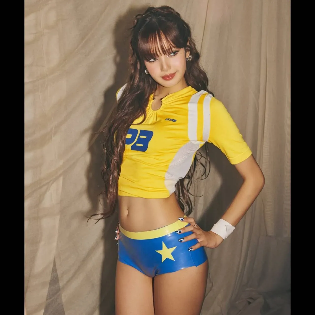 Momen yang diabadikan oleh penggemar Lisa (BLACKPINK)