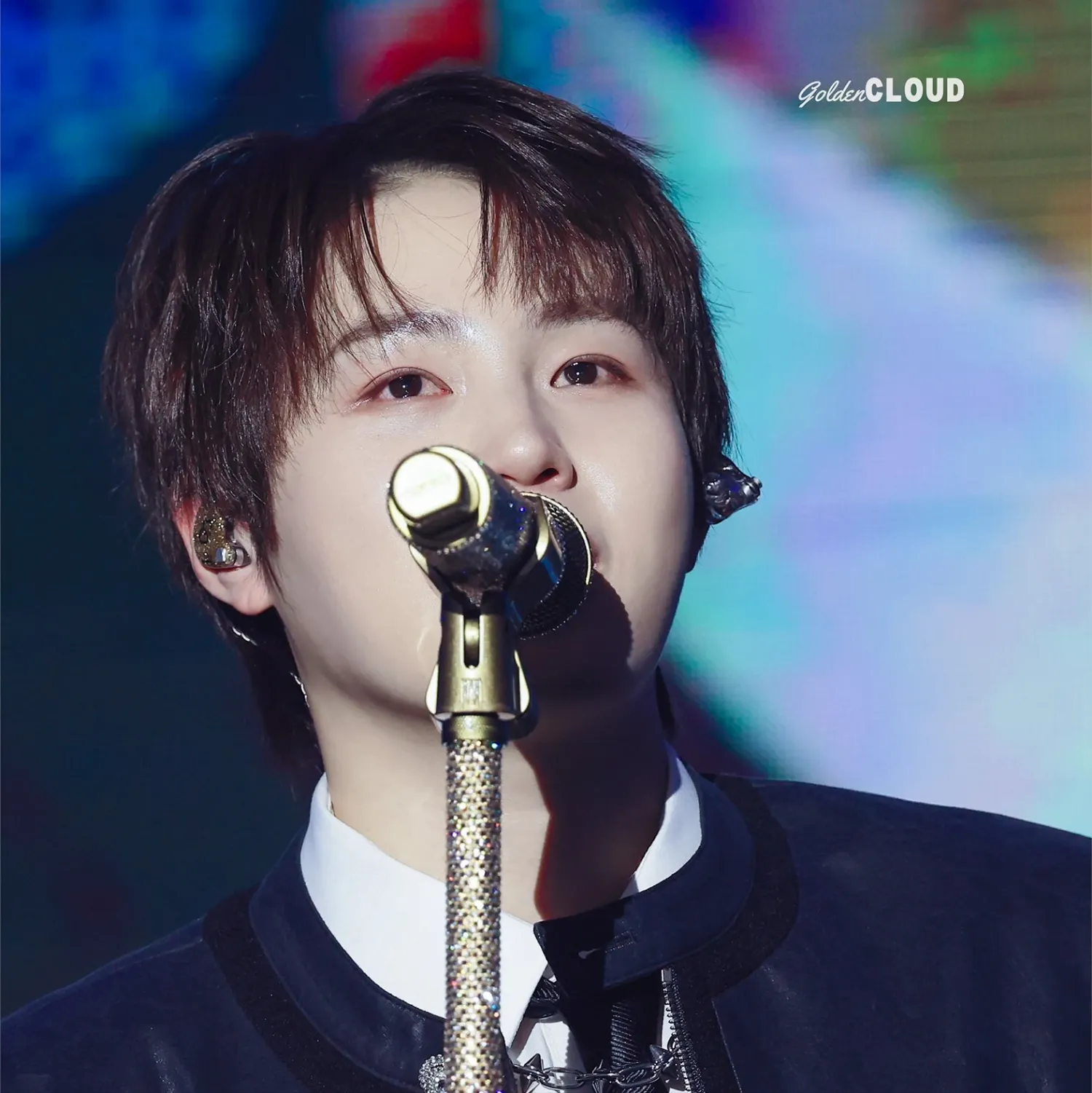 Potret di balik layar Ha Sungwoon