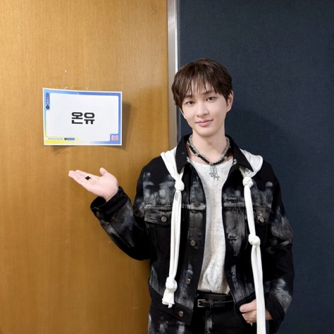 Momen yang diabadikan oleh penggemar Onew (SHINee)