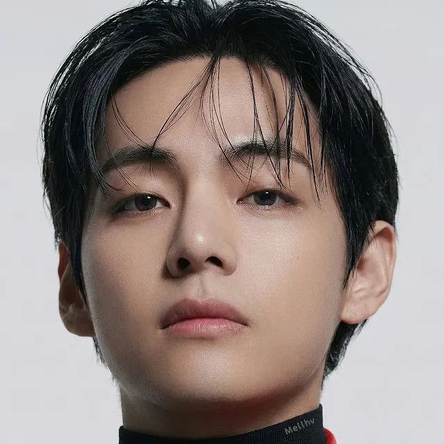 뷔 (방탄소년단) 최근 활동샷