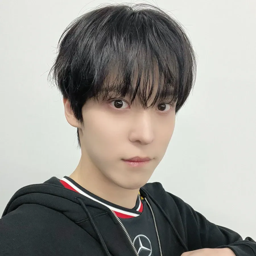 Behind-the-scenes cut of Yunho (ATEEZ)