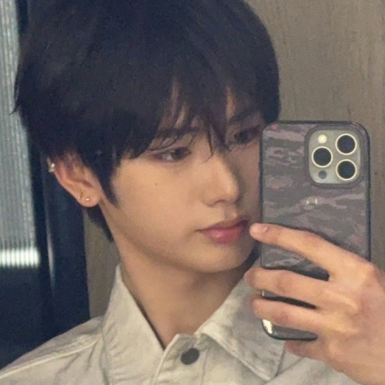 A moment captured by Zhou Anxin (ALPHA DRIVE ONE)'s fan