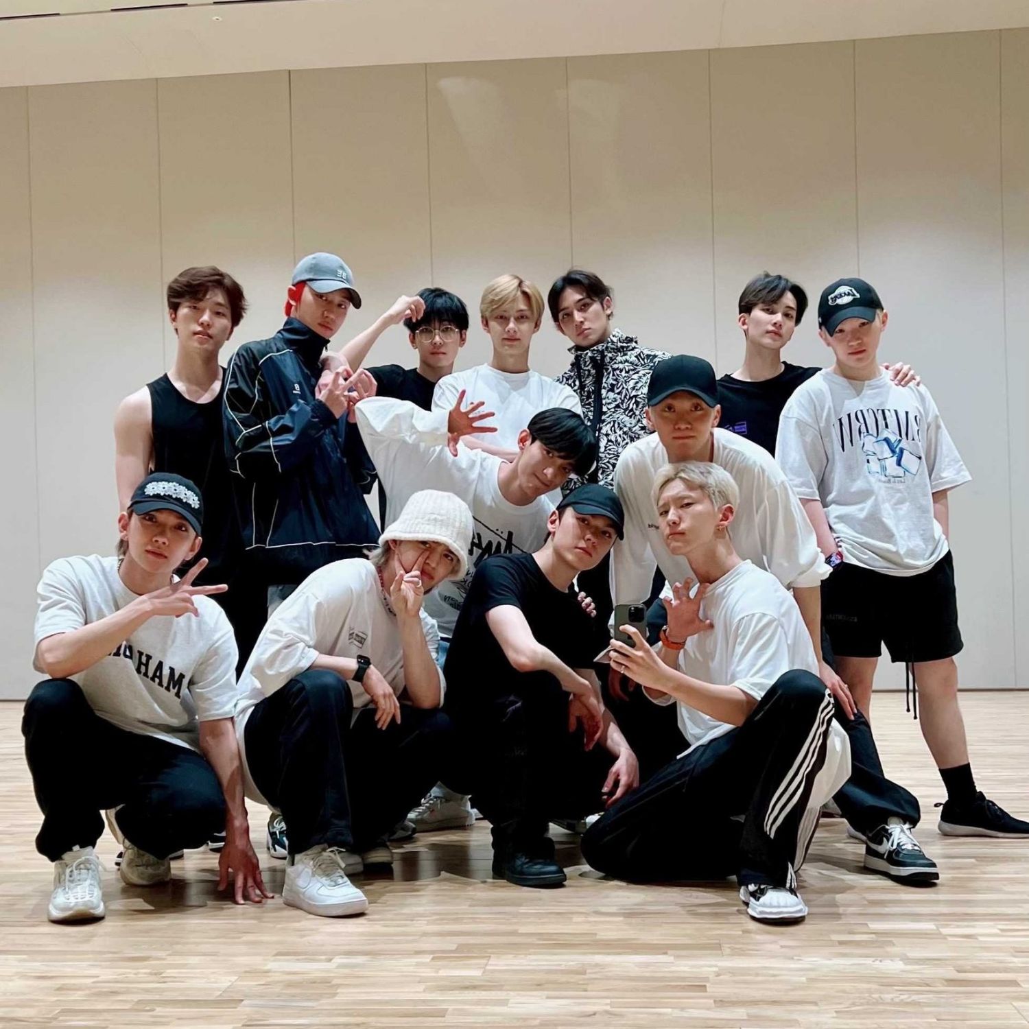 세븐틴의 비하인드 컷
