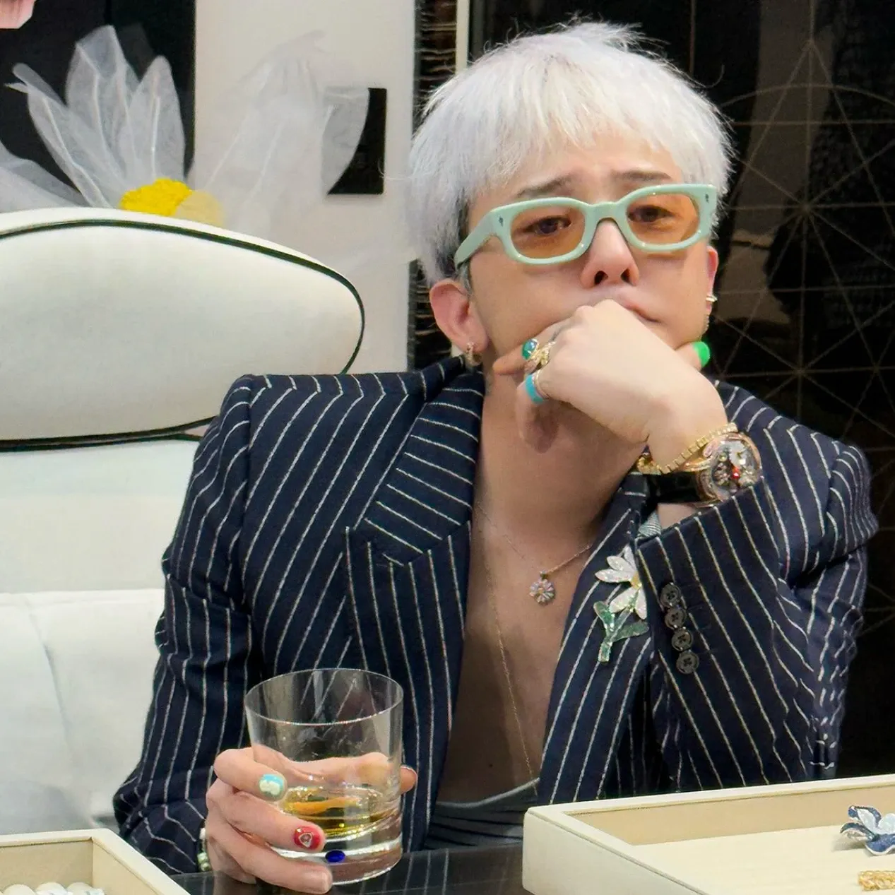 G-DRAGON (BIGBANG)の舞台裏ショット