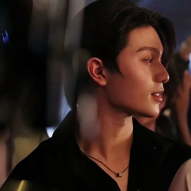 Behind-the-scenes cut of William (LYKN)