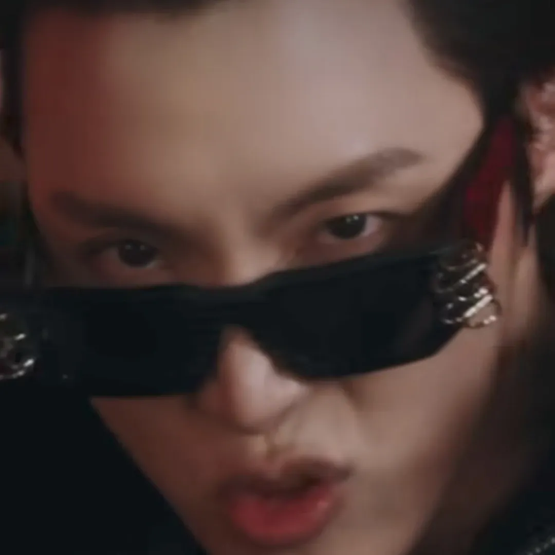 Momen yang diabadikan oleh penggemar j-hope (BTS)