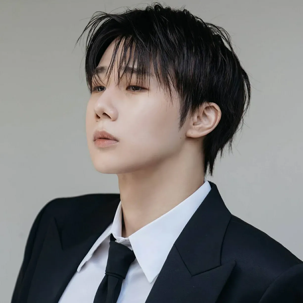 Recent activity shot of Sungkyu (INFINITE)