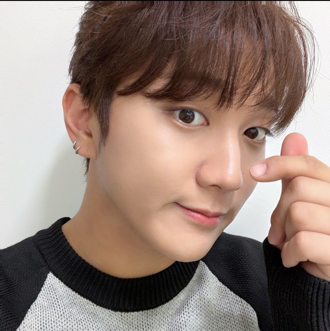 Behind-the-scenes cut of Hong Joochan (GoldenChild)