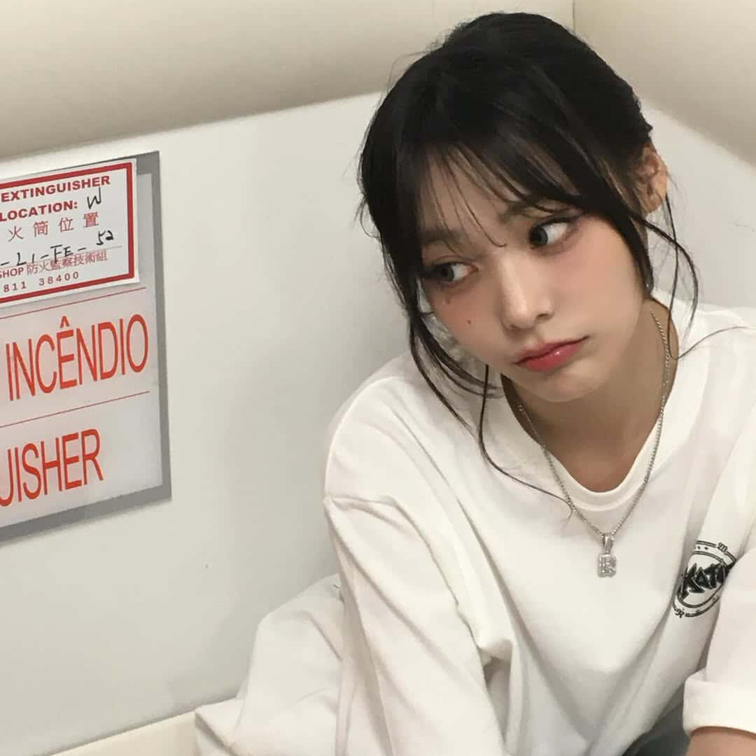 Latest photo of Siyeon (QWER)