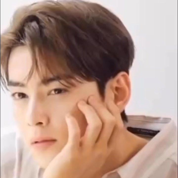 A moment captured by Eunwoo (ASTRO)'s fan