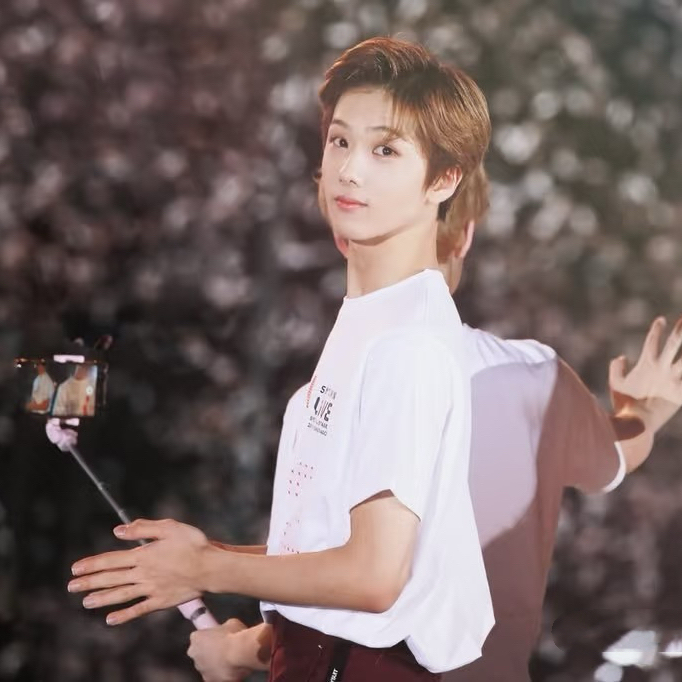 Behind-the-scenes cut of Jisung (NCT DREAM)