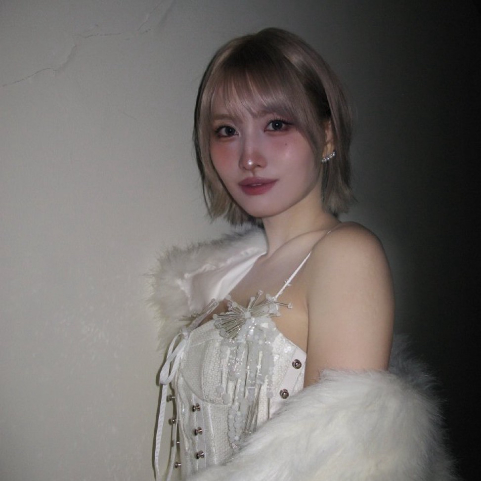 Momo (TWICE)的幕後花絮