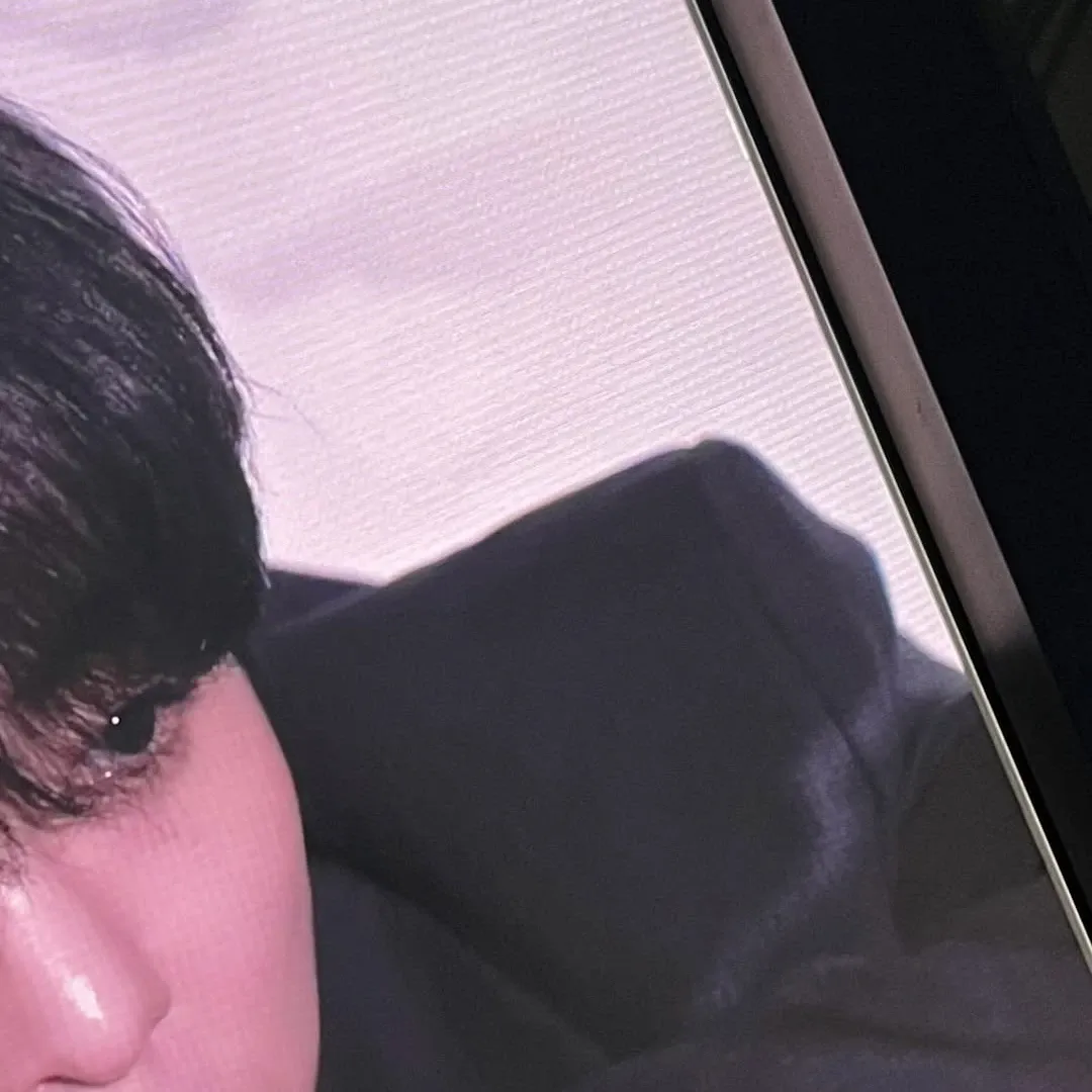 A moment captured by Xiumin (EXO)'s fan