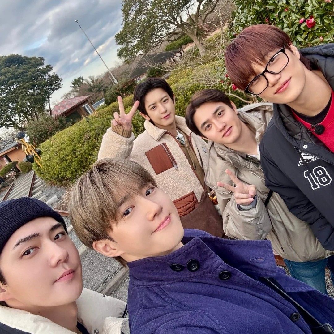Latest photo of EXO