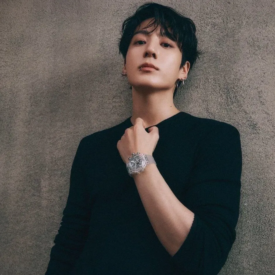 Latest photo of Jungkook (BTS)