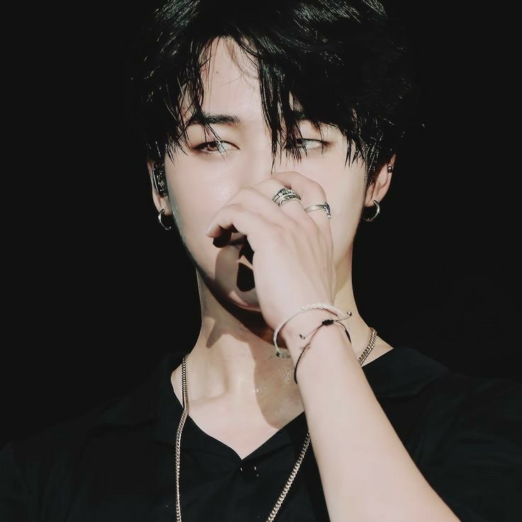 지민 (방탄소년단)의 최신 사진