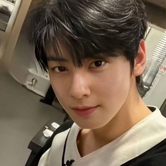 Recent activity shot of Eunwoo (ASTRO)
